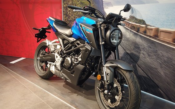 Neufahrzeug Honda CB125R - Bild 2