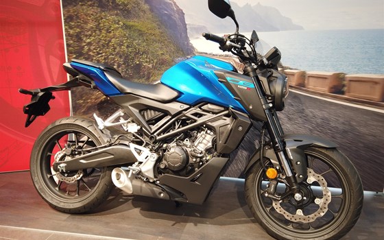 Neufahrzeug Honda CB125R - Bild 1