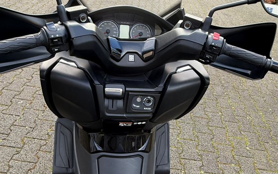 Gebrauchtmotorrad Suzuki Burgman 400 - Bild 11