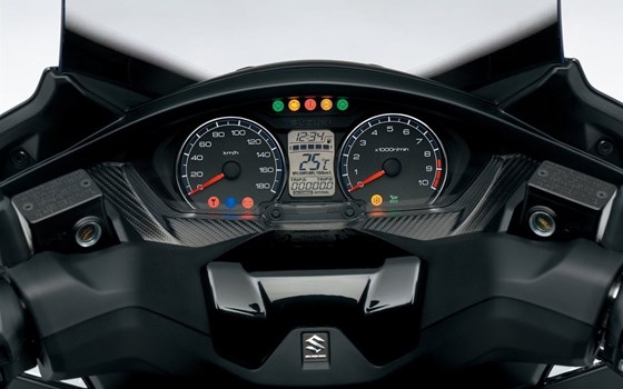 Gebrauchtmotorrad Suzuki Burgman 400 - Bild 23