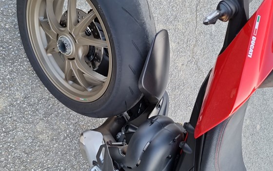 Gebrauchtmotorrad Ducati Streetfighter V4 - Bild 3