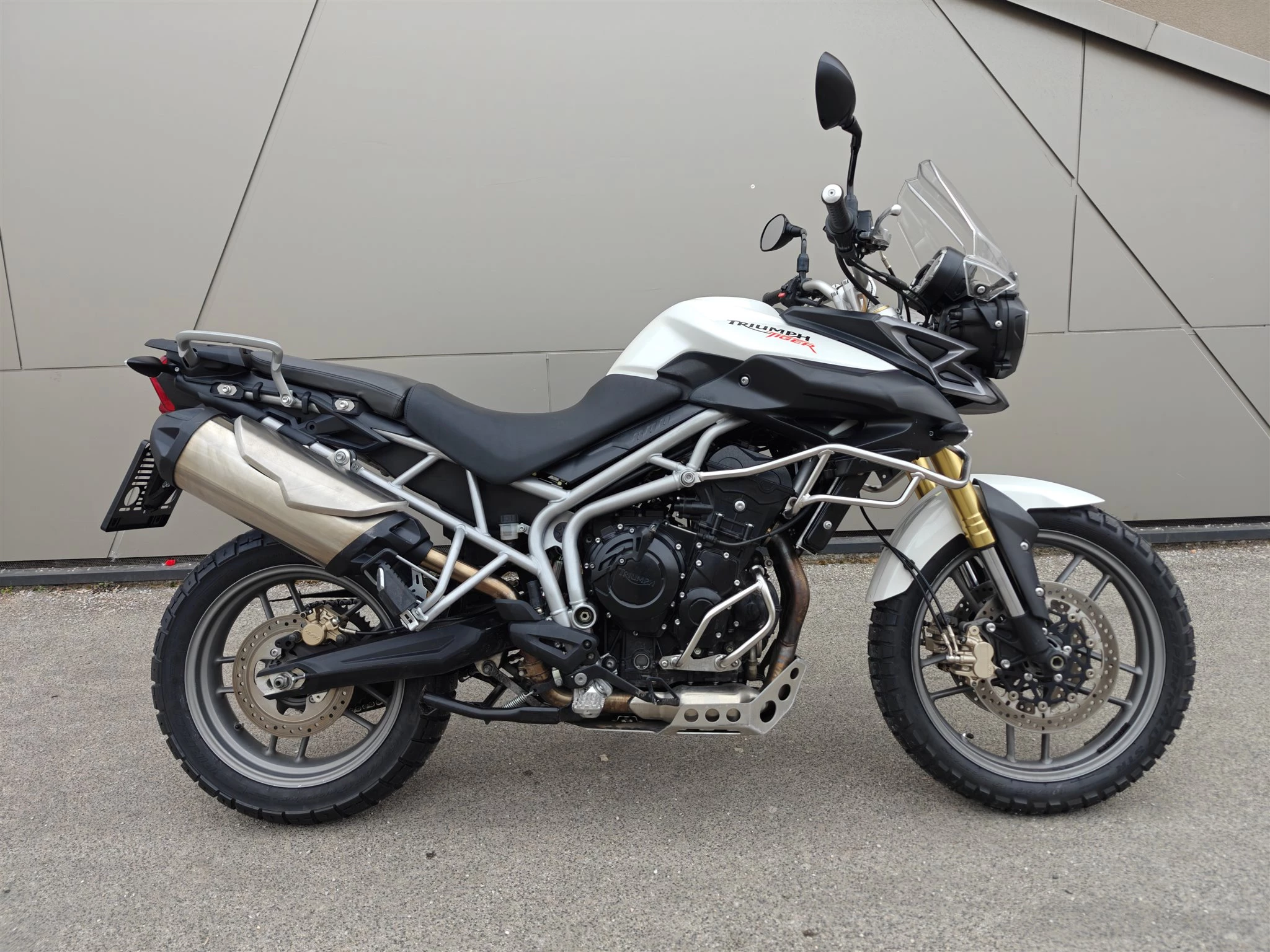 Triumph Tiger 800