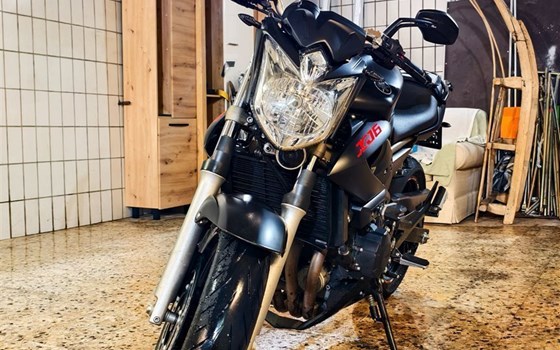 Gebrauchtmotorrad Yamaha XJ6 - Bild 2