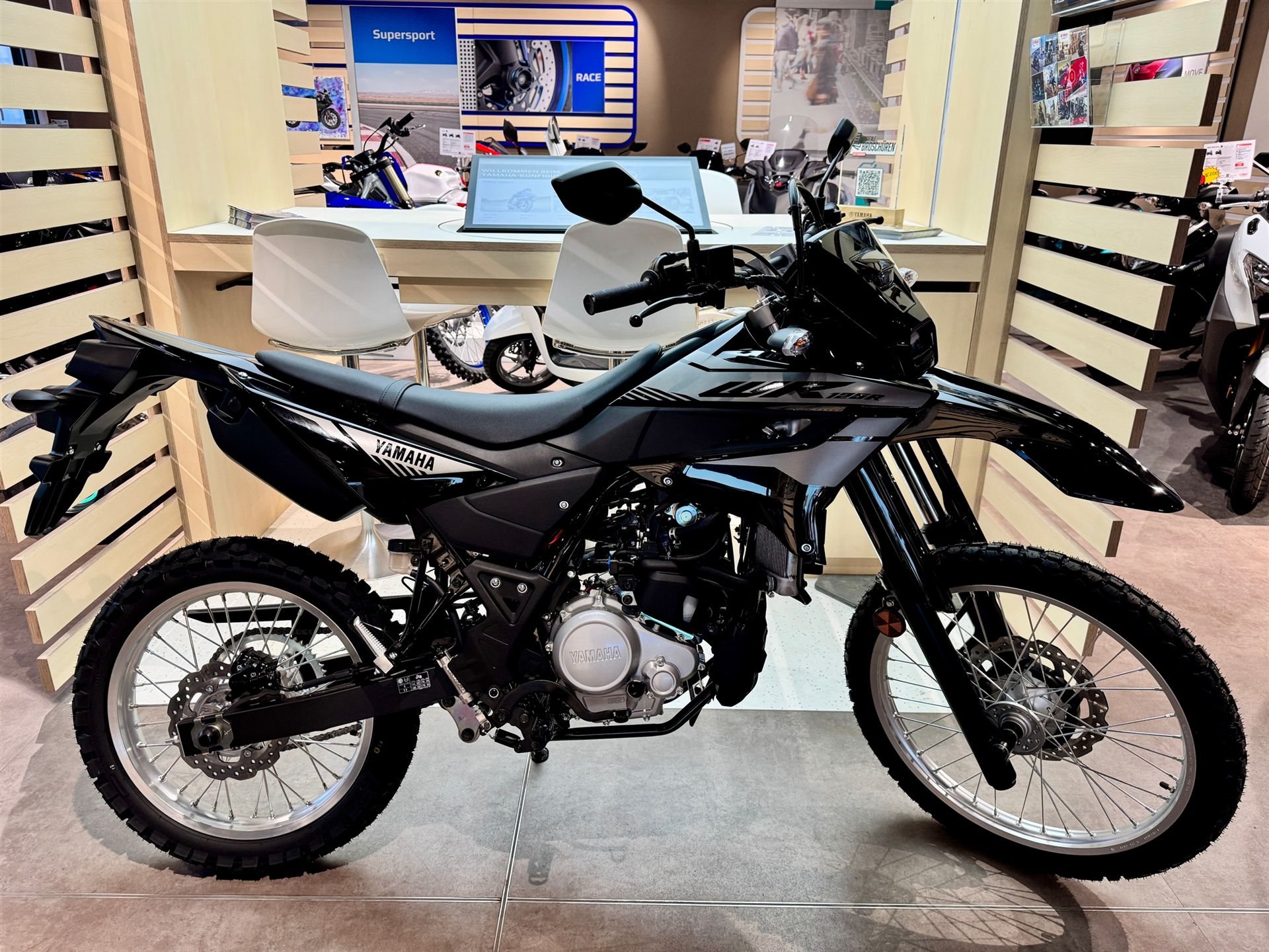 Yamaha WR125R 