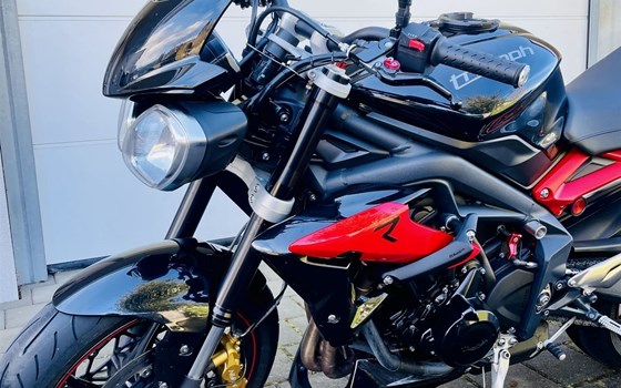 Gebrauchtmotorrad Triumph Street Triple 675 R - Bild 4