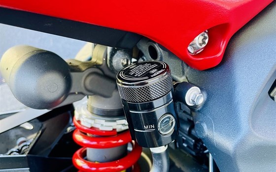 Gebrauchtmotorrad Triumph Street Triple 675 R - Bild 7