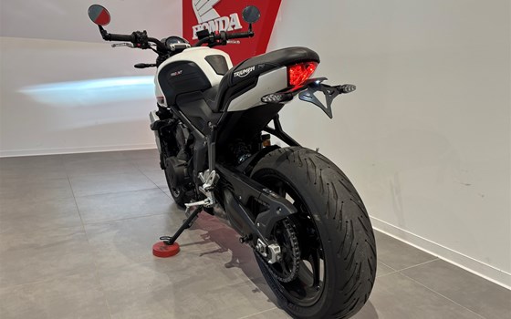 Gebrauchtmotorrad Triumph Trident 660 - Bild 11