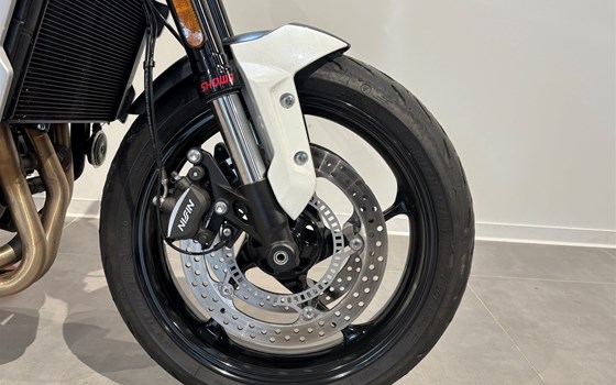 Gebrauchtmotorrad Triumph Trident 660 - Bild 4