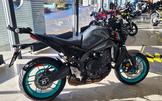 Gebrauchtmotorrad Yamaha MT-09 - Bild 2