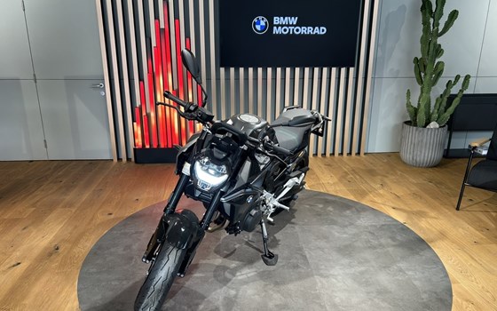 Gebrauchtmotorrad BMW F 900 R - Bild 4
