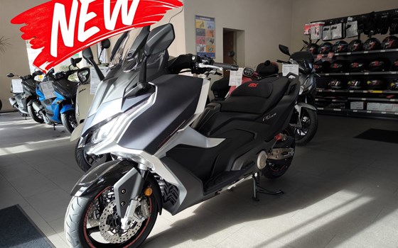 Gebrauchtmotorrad Kymco AK 575i ABS Premium - Bild 1