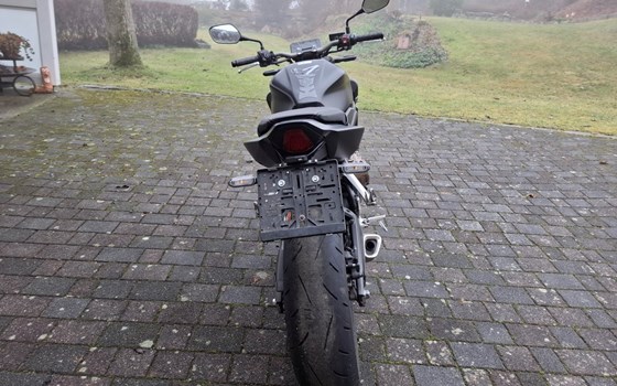 Gebrauchtmotorrad Honda CB650R - Bild 7