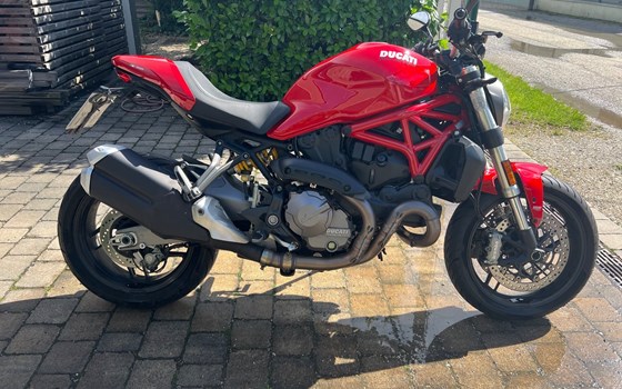 Gebrauchtmotorrad Ducati Monster 821 - Bild 1