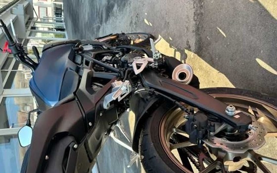 Gebrauchtmotorrad Honda CB125R - Bild 7