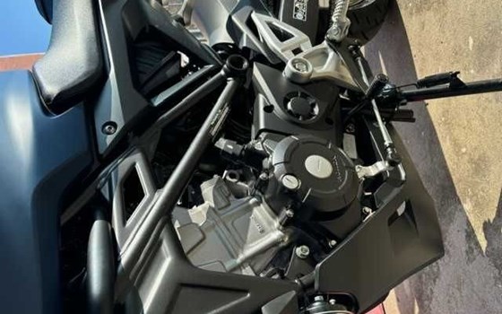 Gebrauchtmotorrad Honda CB125R - Bild 8