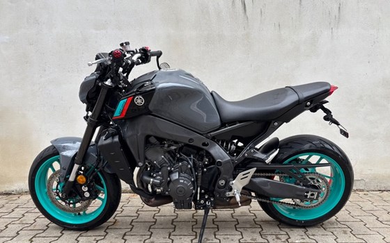 Gebrauchtmotorrad Yamaha MT-09 35kW - Bild 3