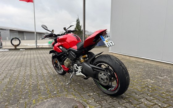 Gebrauchtmotorrad Ducati Streetfighter V4 - Bild 8