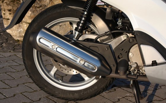 Gebrauchtmotorrad Honda SH125i - Bild 6