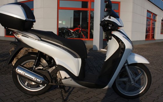 Gebrauchtmotorrad Honda SH125i - Bild 7