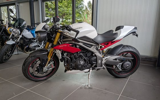 Gebrauchtmotorrad Triumph Speed Triple R - Bild 2