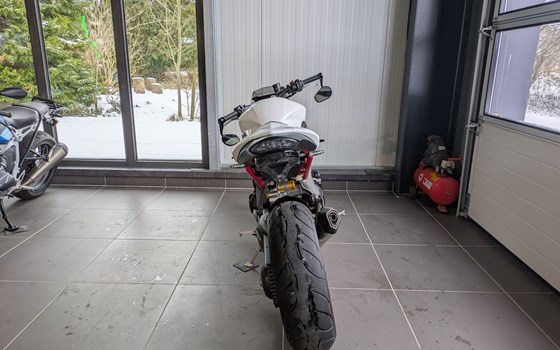 Gebrauchtmotorrad Triumph Speed Triple R - Bild 3
