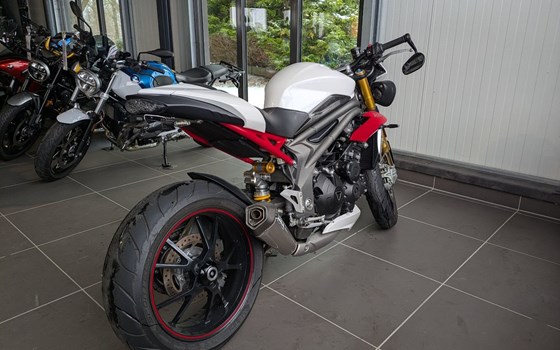 Gebrauchtmotorrad Triumph Speed Triple R - Bild 5