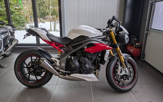 Gebrauchtmotorrad Triumph Speed Triple R - Bild 7