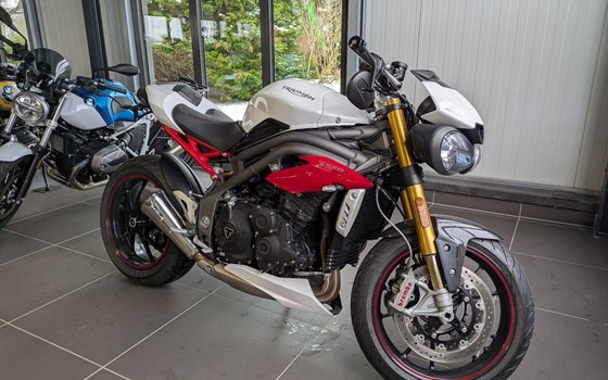 Gebrauchtmotorrad Triumph Speed Triple R - Bild 8