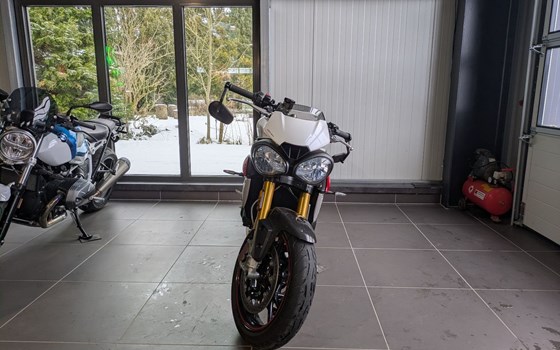 Gebrauchtmotorrad Triumph Speed Triple R - Bild 9