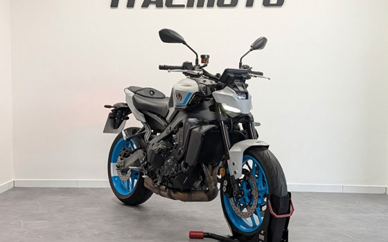 Gebrauchtmotorrad Yamaha MT-09 - Bild 1