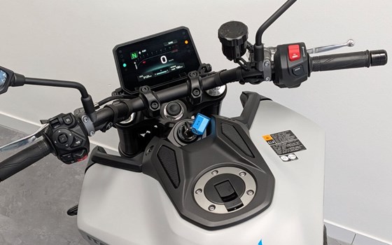 Gebrauchtmotorrad Yamaha MT-09 - Bild 4