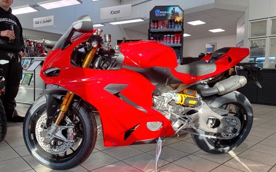Neufahrzeug Ducati Panigale V2 S - Bild 4