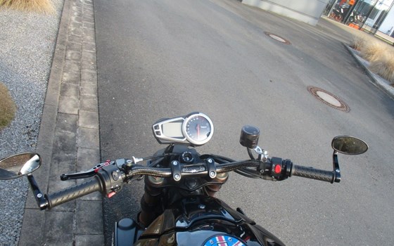 Gebrauchtmotorrad Triumph Speed Triple 1050 - Bild 10