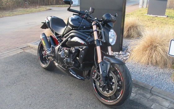 Gebrauchtmotorrad Triumph Speed Triple 1050 - Bild 3
