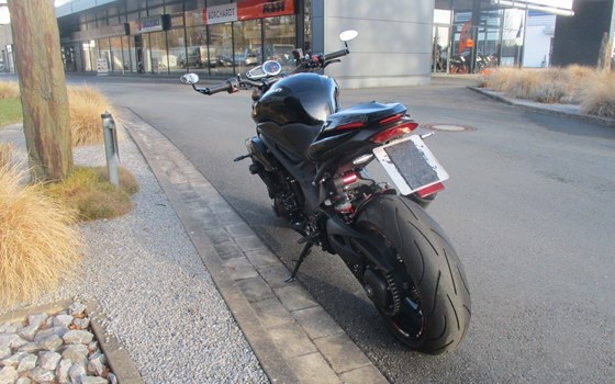 Gebrauchtmotorrad Triumph Speed Triple 1050 - Bild 7