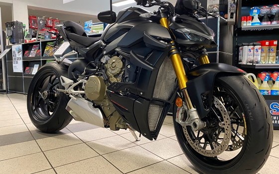 Gebrauchtmotorrad Ducati Streetfighter V4 S - Bild 2