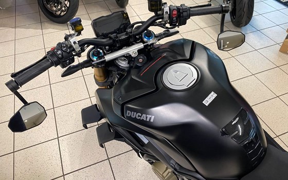 Gebrauchtmotorrad Ducati Streetfighter V4 S - Bild 6
