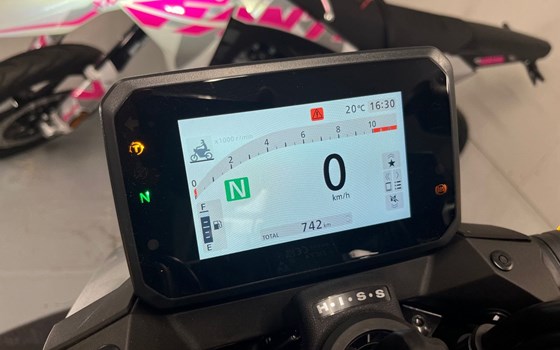 Gebrauchtmotorrad Honda CB750 Hornet - Bild 8