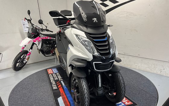 Gebrauchtmotorrad Peugeot Metropolis 400 - Bild 12