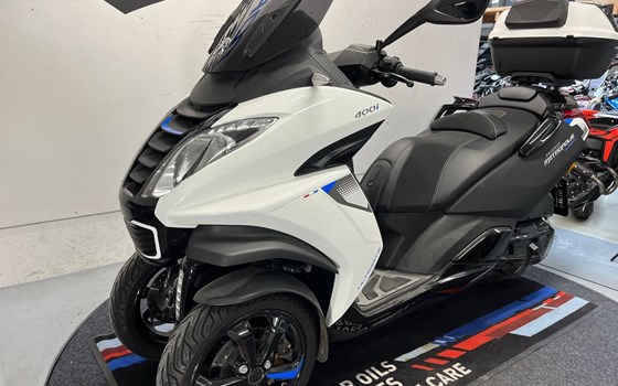 Gebrauchtmotorrad Peugeot Metropolis 400 - Bild 4