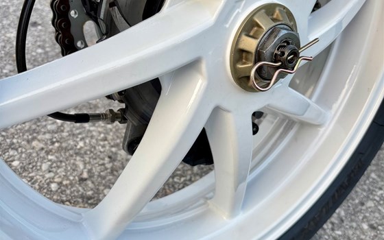 Gebrauchtmotorrad Honda VFR 400 R (NC30) - Bild 3