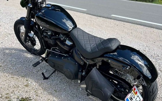 Gebrauchtmotorrad Harley-Davidson Softail Street Bob FXBB - Bild 3