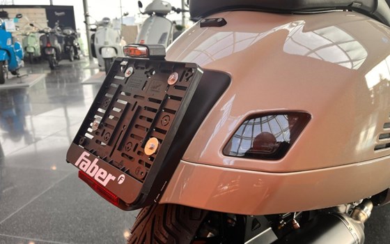 Neufahrzeug Vespa GTS 310 - Bild 8