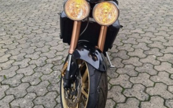 Gebrauchtmotorrad Triumph Street Triple R - Bild 1