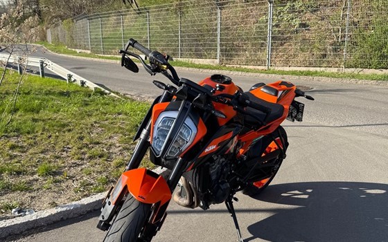 Gebrauchtmotorrad KTM 890 Duke GP - Bild 5