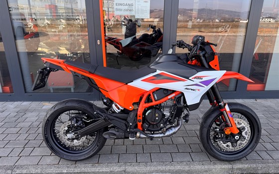 Neufahrzeug KTM 390 SMC R - Bild 2