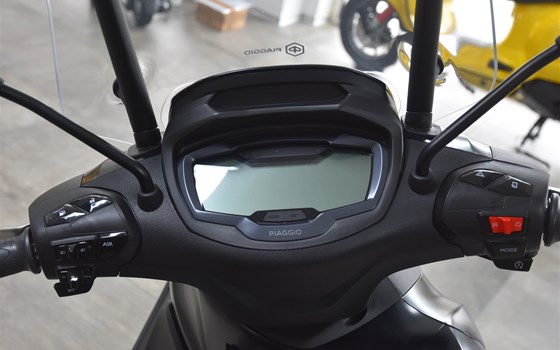 Neufahrzeug Piaggio Beverly 400 S - Bild 5