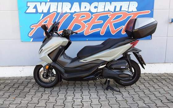 Gebrauchtmotorrad Honda Forza 350 - Bild 1