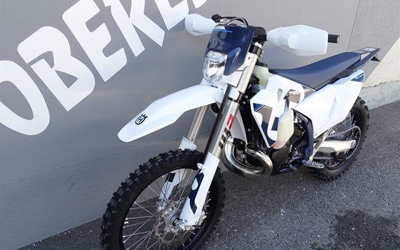 Neufahrzeug Husqvarna TE 300 2026 - Bild 6