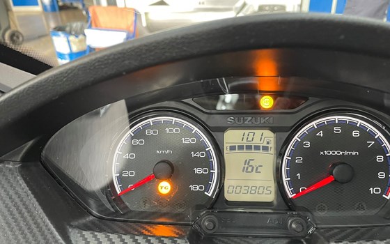 Gebrauchtmotorrad Suzuki Burgman 400 - Bild 6